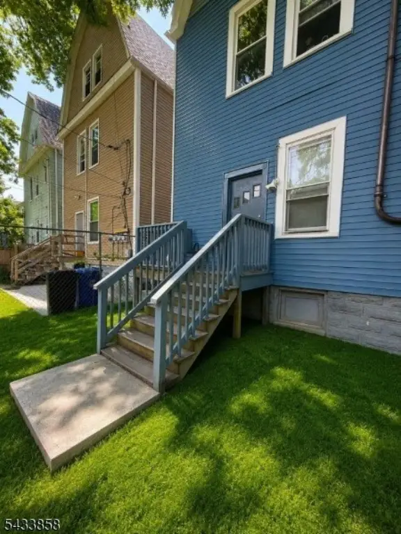 Picture 18
