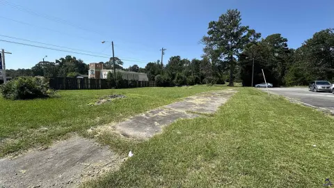 Commercial Lot on North Davis