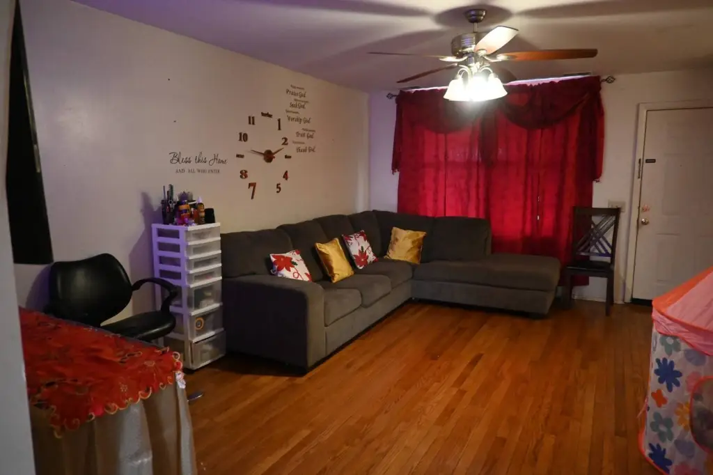 Picture 4