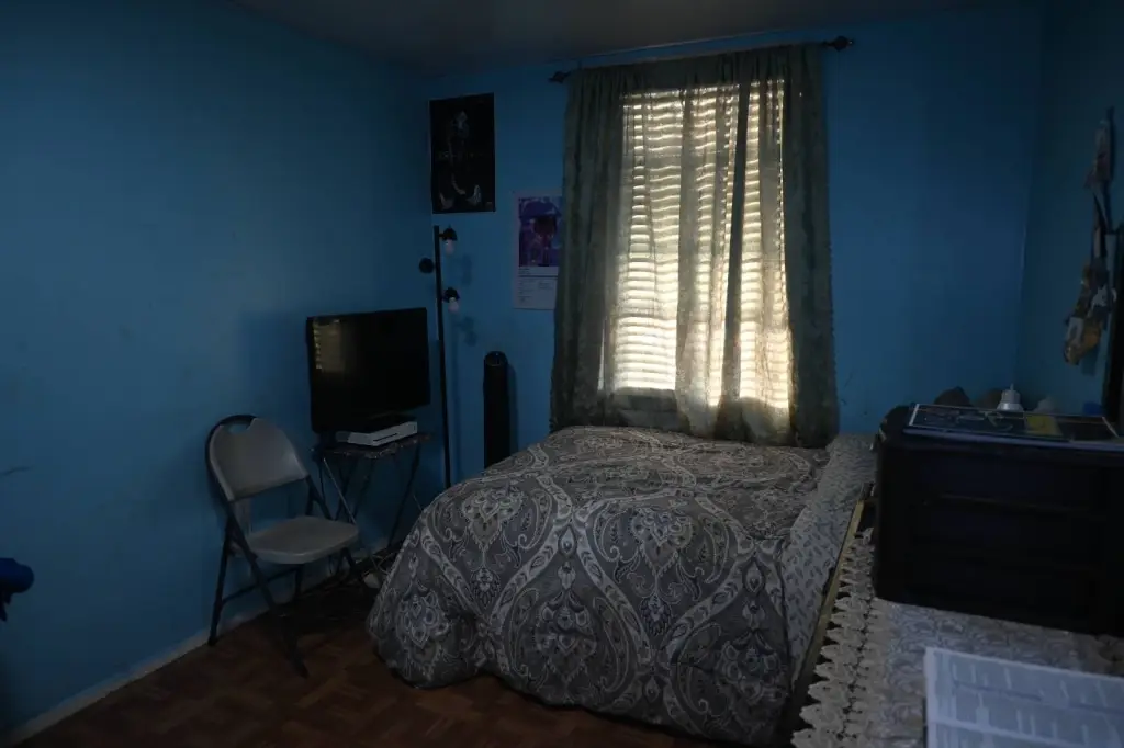 Picture 9