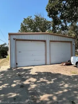 Auto Shop with Rental Income