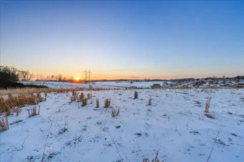 Weyers Cave Land with Views