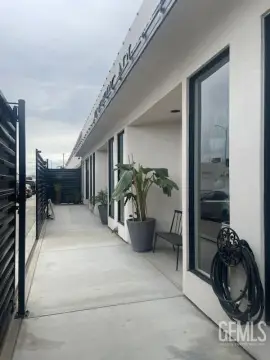 Bakersfield Commercial Venue with M-1 Zoning