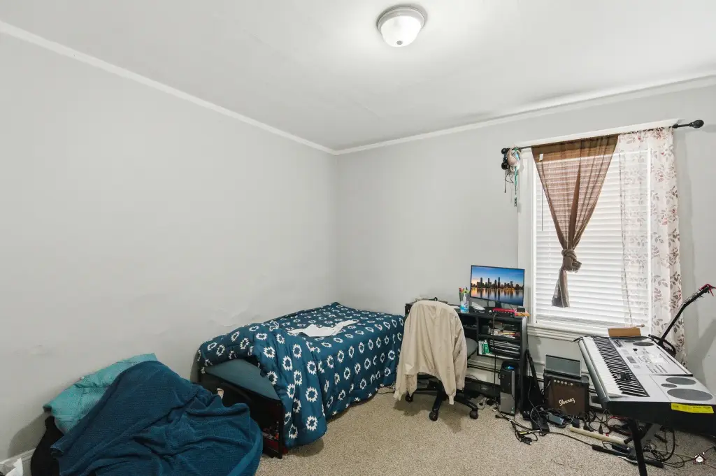 Picture 12