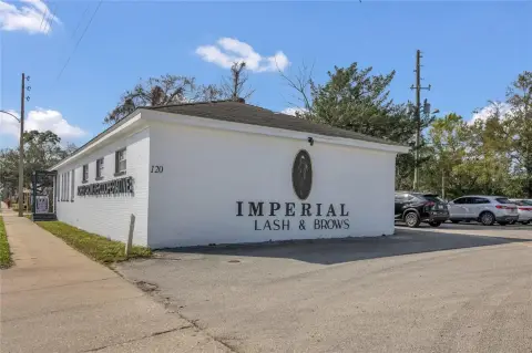 Established Salon in Winter Garden