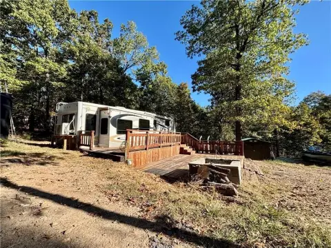 5.63 Acres Near Bull Shoals