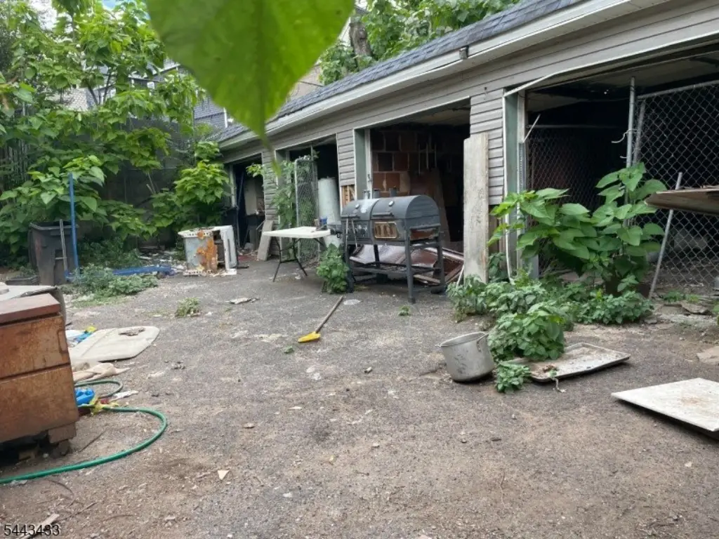 Picture 16