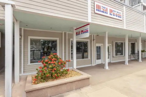 Commercial Condo in Duval Square