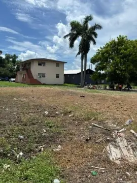 Residential Land in Belle Glade