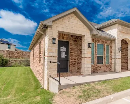 Midlothian Office Condominium Investment