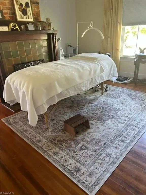 Picture 9