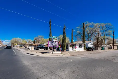 Mixed-Use Property in Albuquerque