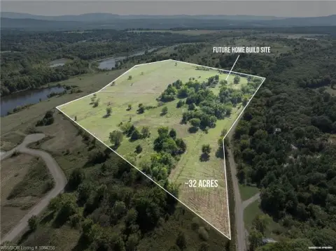 32 Acres in Heavener, Oklahoma