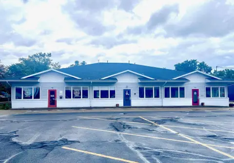 Roosevelt Park Commercial Building