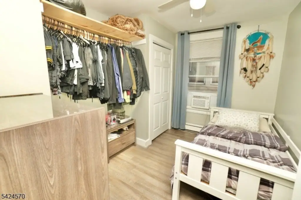 Picture 8
