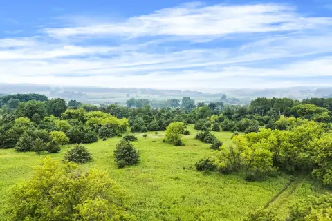 100 Acre Wooded Retreat