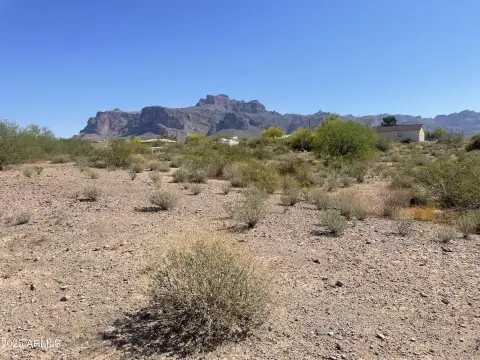 2.5 Acres in Apache Junction