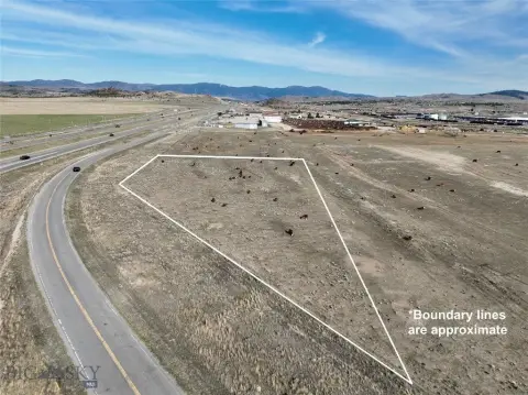 Commercial Land Near Interstate