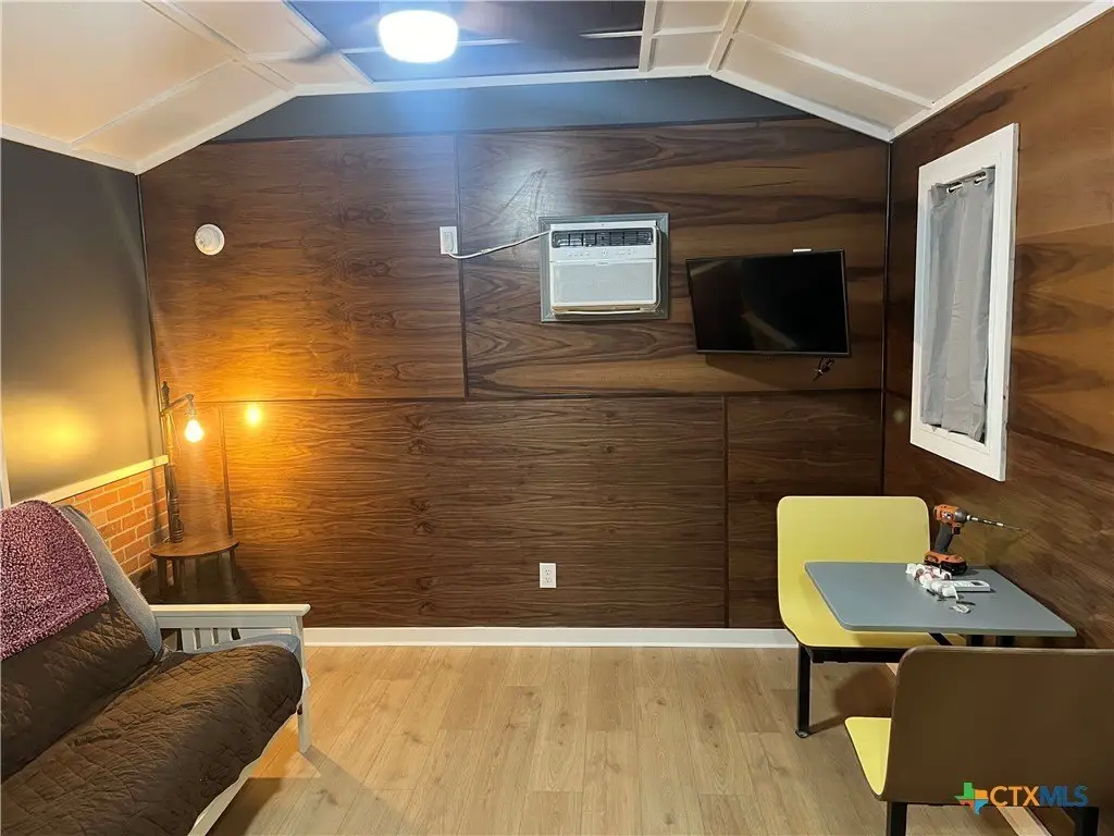 Picture 19