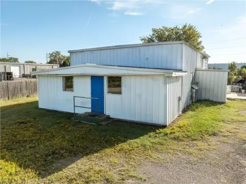 Versatile Commercial Building in Fort Smith