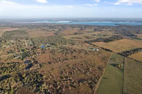 Expansive Land in Corsicana, TX