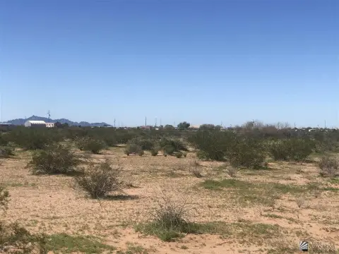 Residential Land in Roll, AZ