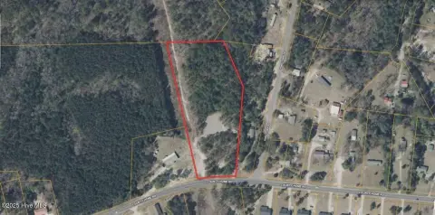Unrestricted Land Parcel in Rockingham