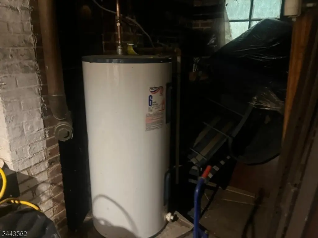 Picture 11