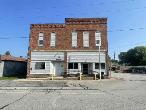 Mixed-Use Building in Larwill, Indiana