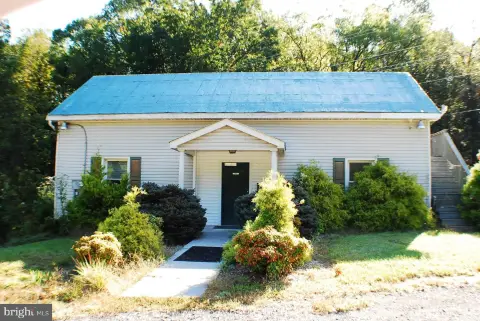 Front Royal Land with Garage