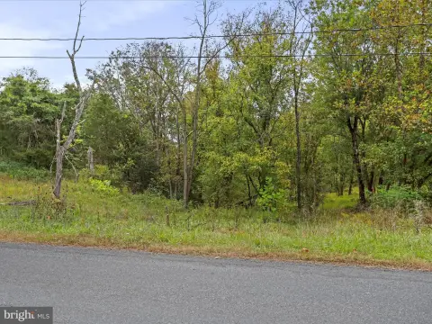 Land Near Strasburg, Virginia