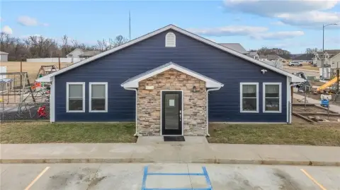 Sedalia Ranch Style Building