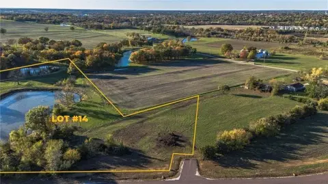 Harrisonville Acreage Homesite For Sale