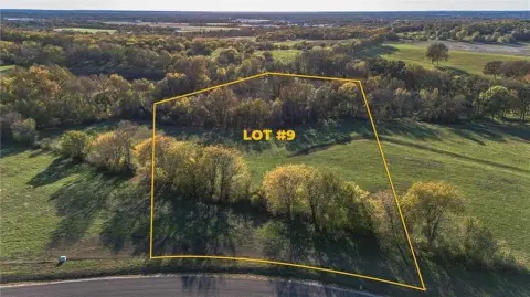 Harrisonville Acreage Homesite For Sale