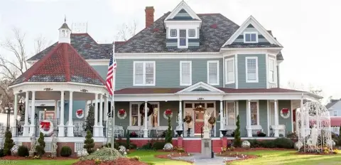 Iconic Ballroom in Historic Suffolk