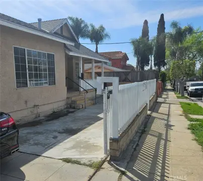 Los Angeles Triplex Income Property