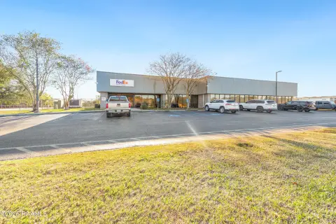 Lafayette Industrial Facility For Lease