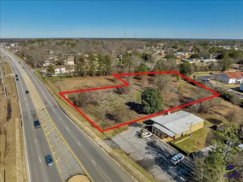 Prime Commercial Lot in Warner