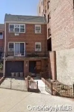 Astoria Duplex For Sale
