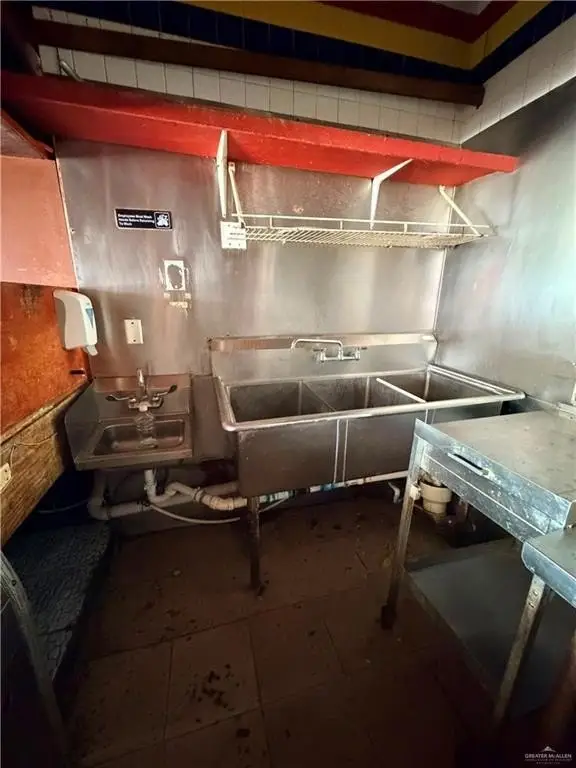 Picture 12