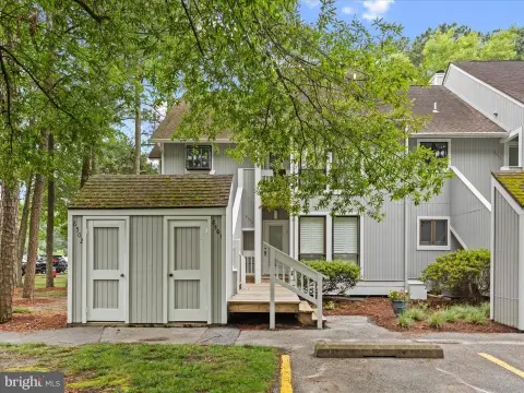 2-Bedroom End-Unit Income Property