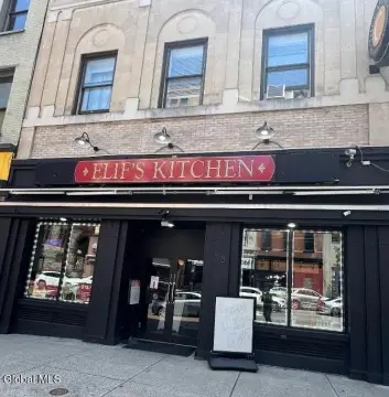 Turnkey Pizzeria in Downtown Albany