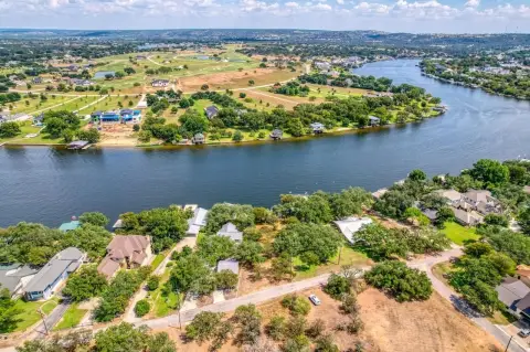 Waterfront Lot on Lake LBJ
