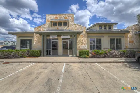 Office Unit Near I-35
