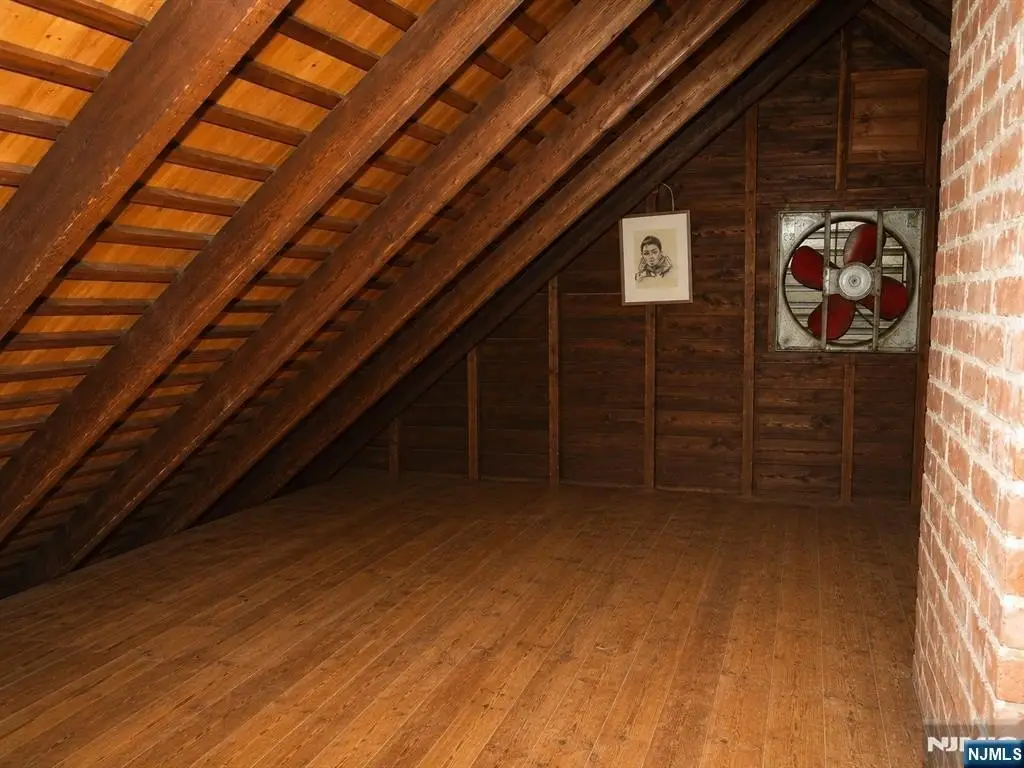 Picture 33