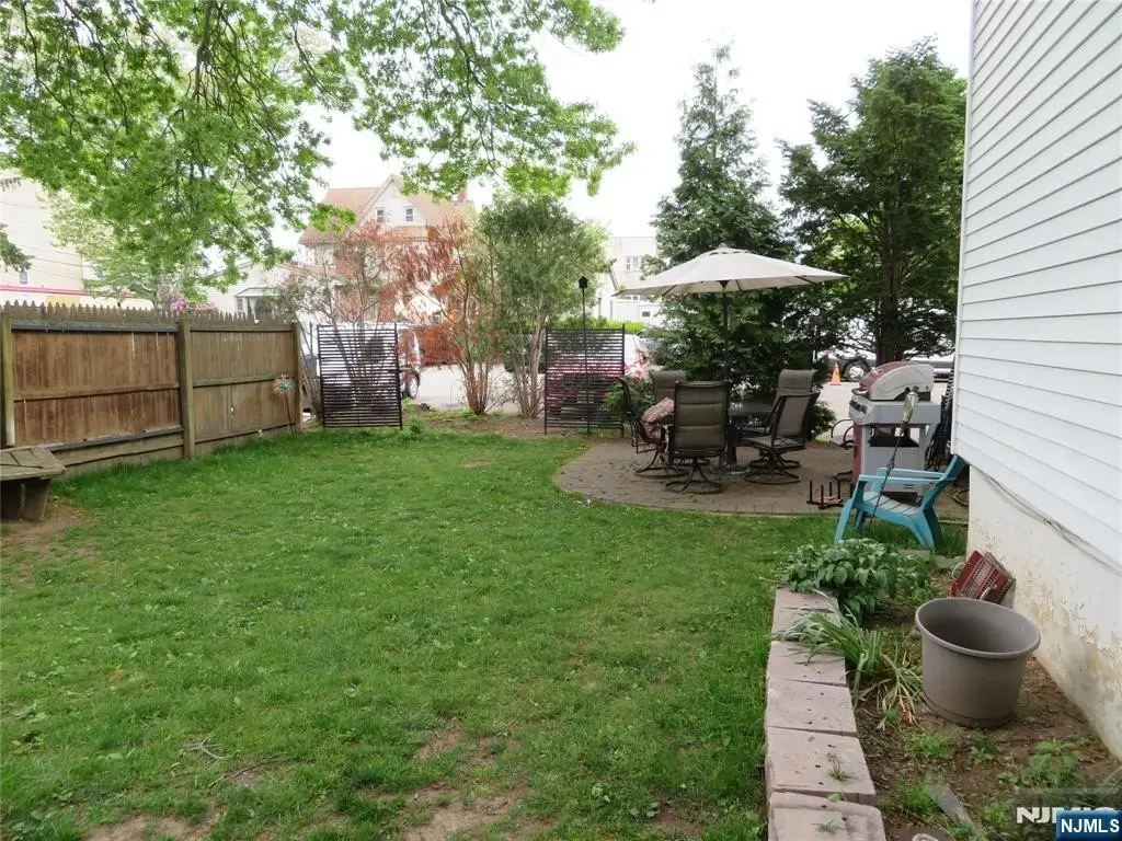 Picture 5
