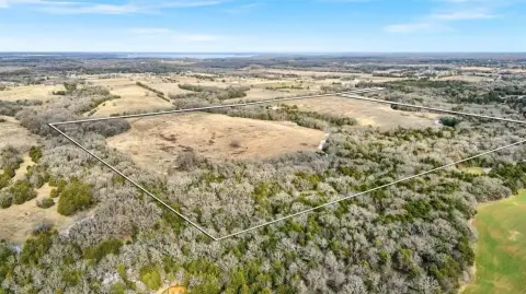 Expansive Ranch Land Near Lake Texoma