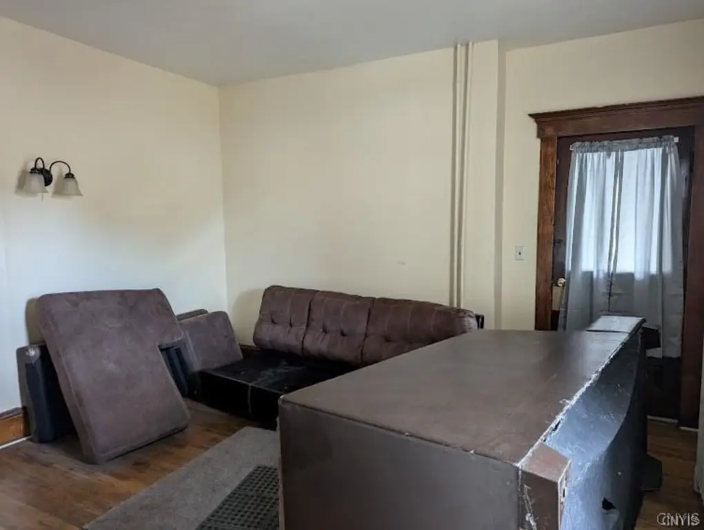 Picture 12