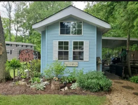 Woodsmoke Ranch Campground Park Model