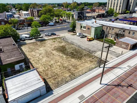 Commercial Land in High-Visibility Area
